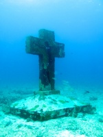 Cross at National Marine Park of Isla Mujeres IMG 3080